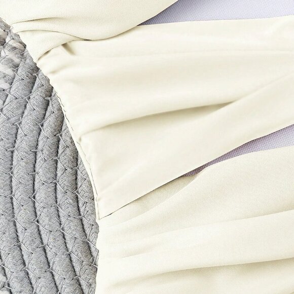 White Sexy Women's Hollow Out Solid Color Daily One-Piece Swimsuit - Picture 5 of 5